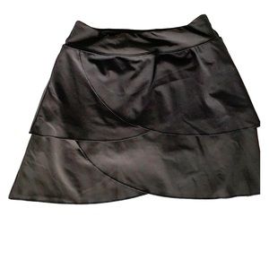 Bend tennis skirt